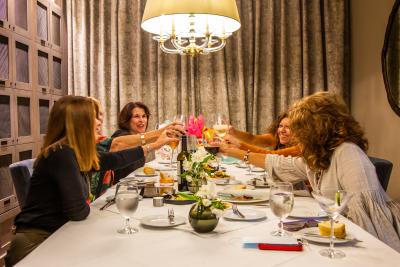 Tchefuncte's Restaurant ladies dining Michael Gottlieb