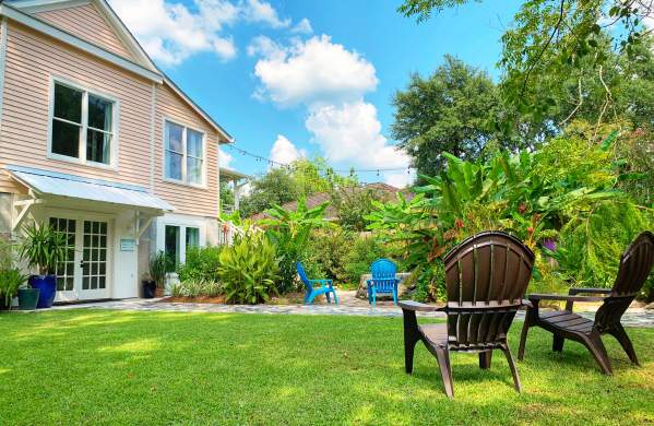 Backyard Abita Springs Hotel Image