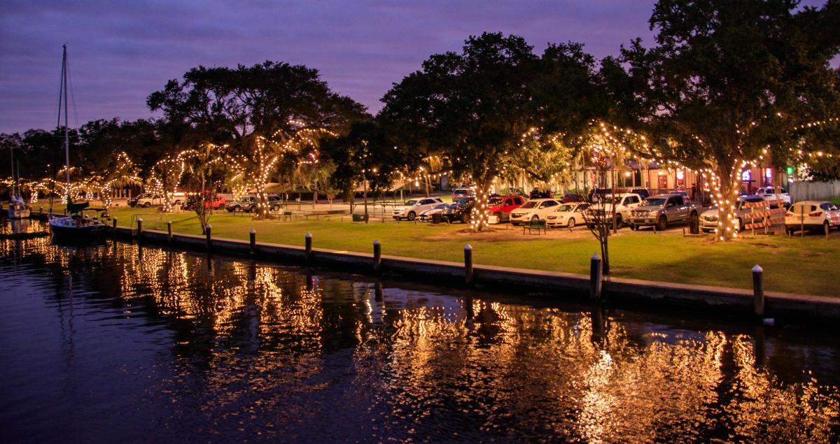 Holiday Lights on Tchefuncte River - photo by Anthony "Chopper" Leone