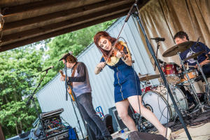 Amanda Shaw at Wild Bush Farm & Vineyard