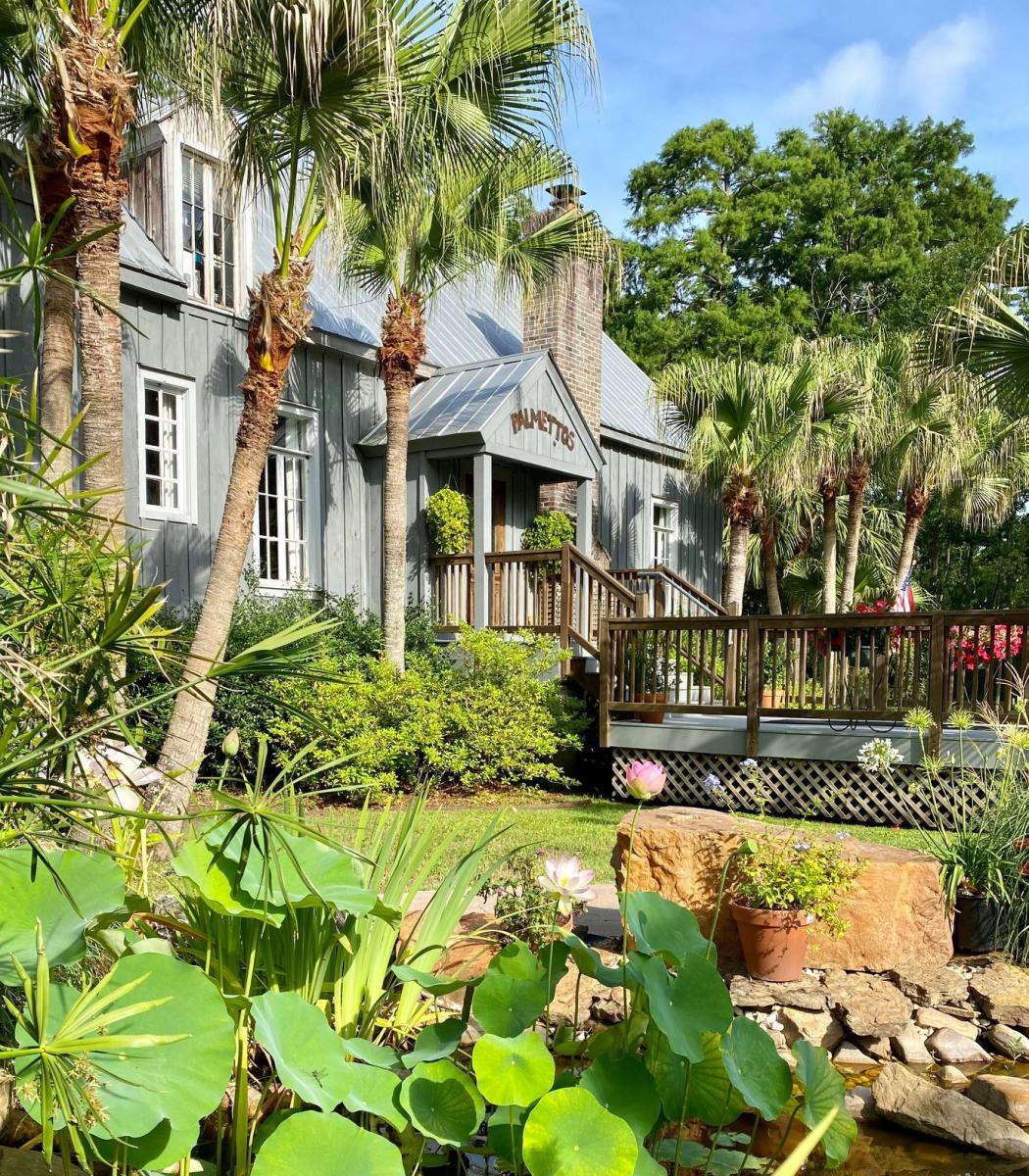 The lush grounds of Palmettos on the Bayou in Slidell.