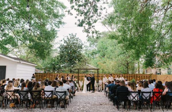 Outdoor wedding at The Venue in Slidell